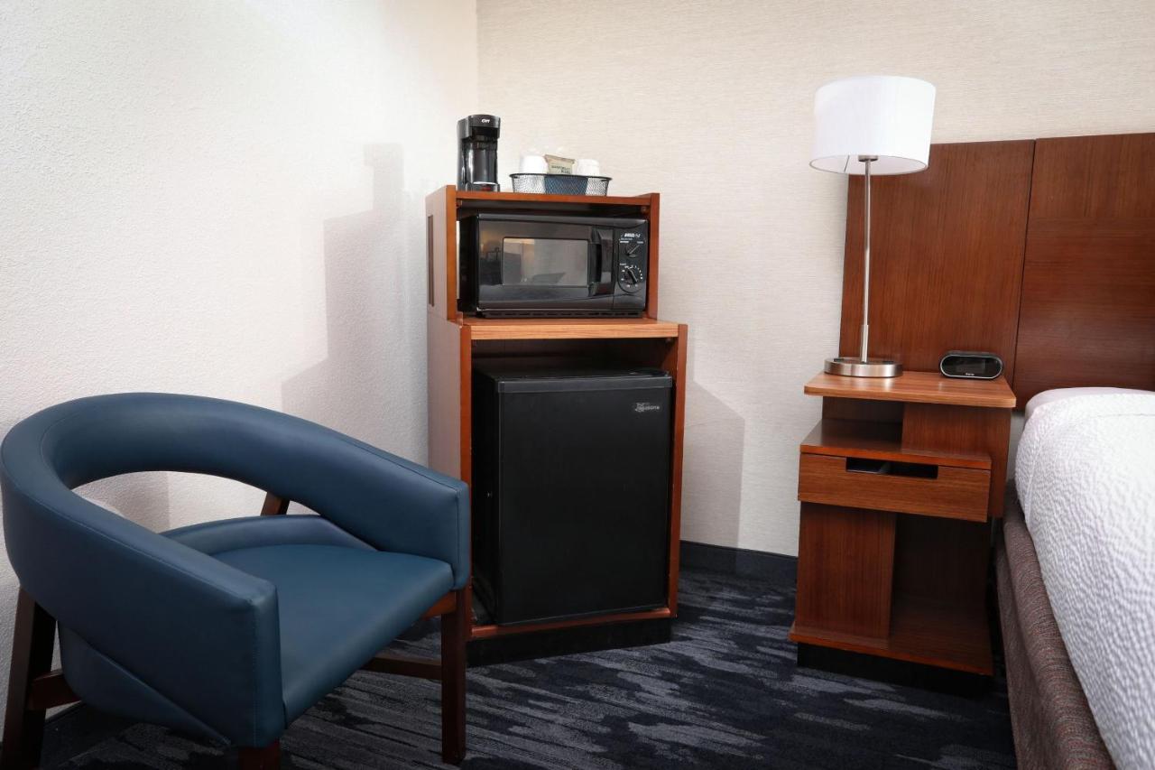 Fairfield Inn & Suites By Marriott Charleston North/Ashley Phosphate North Charleston Esterno foto